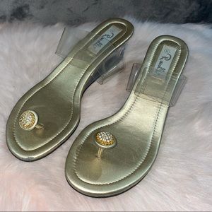 Rasolli Women’s Clear heel Sandal 🤍
